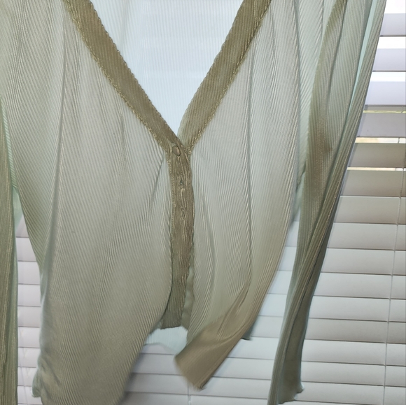 Forever 21 texture shirt - Picture 4 of 5